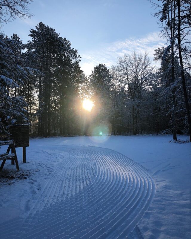 Early season snow xc ski hq