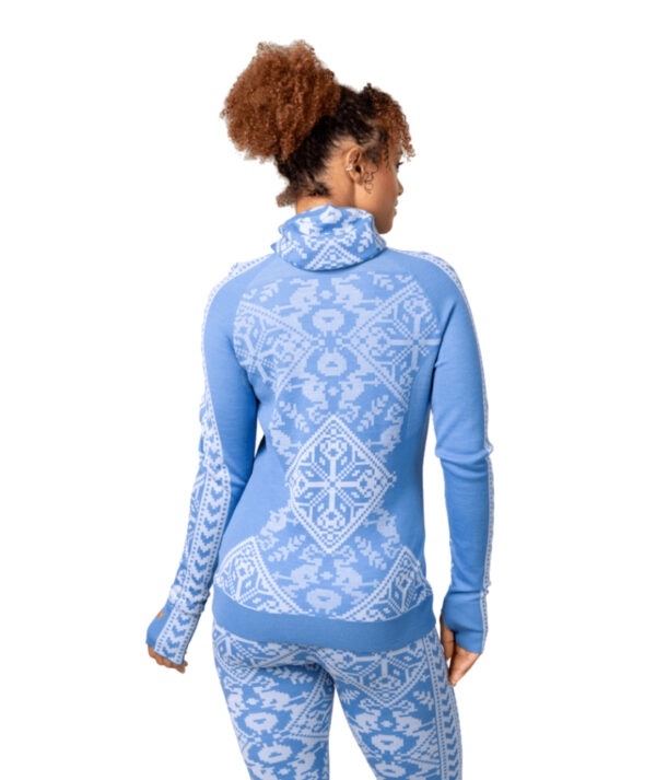 Kari Traa Saga Hood Sea Back